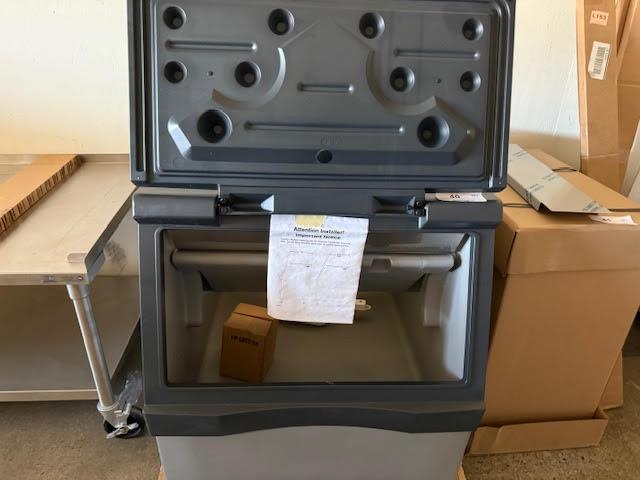 Auction item image