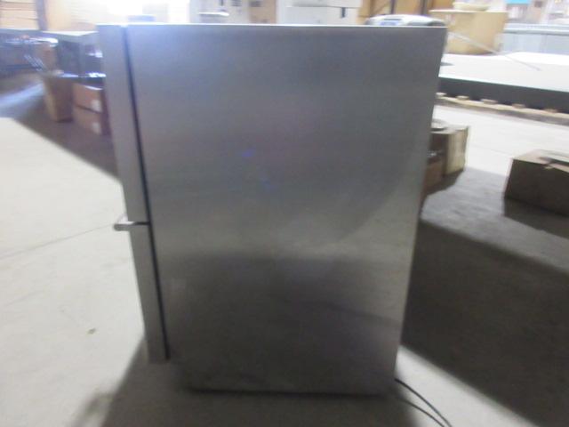 Auction item image