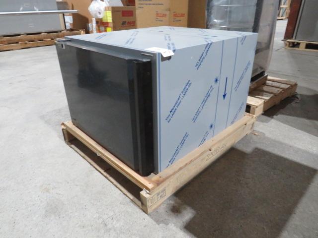 Auction item image
