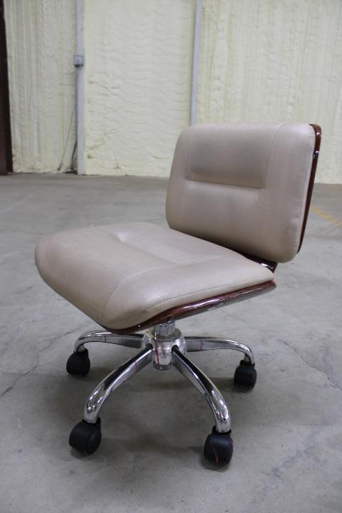 Auction item image