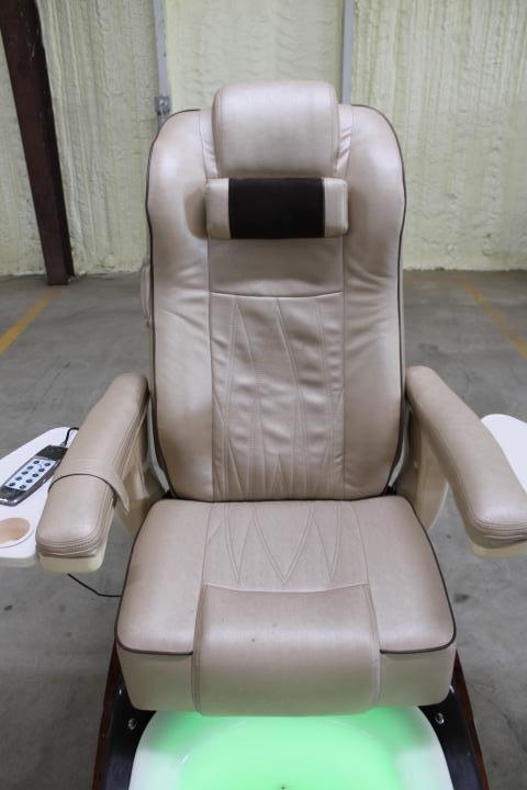 Auction item image