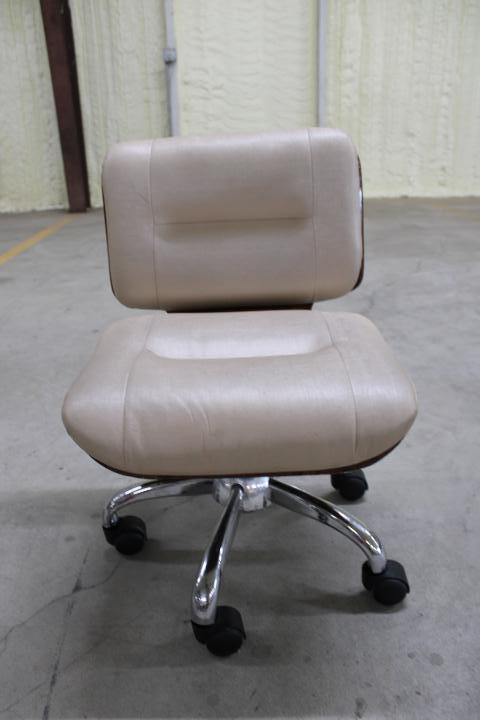 Auction item image