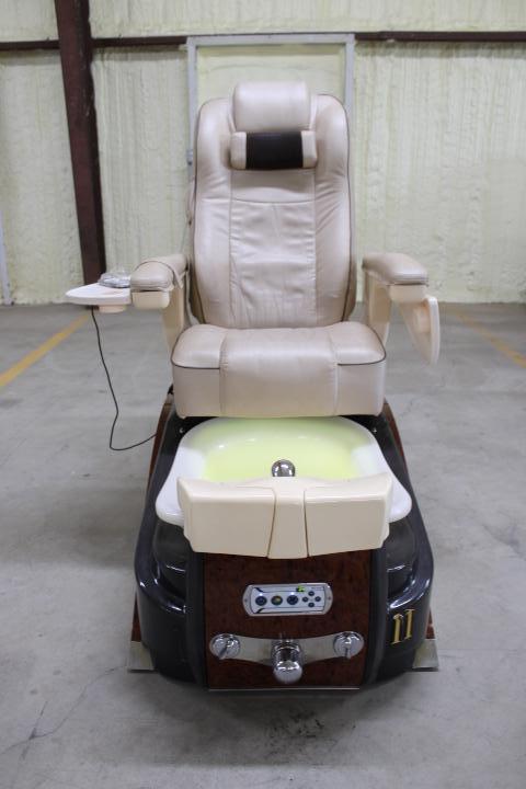 Auction item image