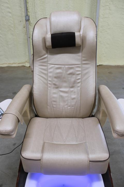 Auction item image