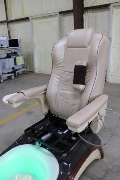 Auction item image