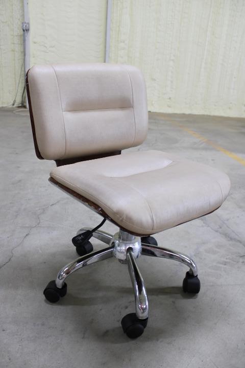 Auction item image