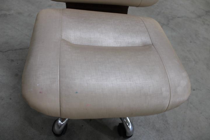Auction item image