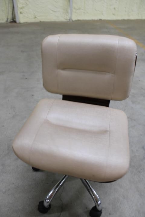 Auction item image