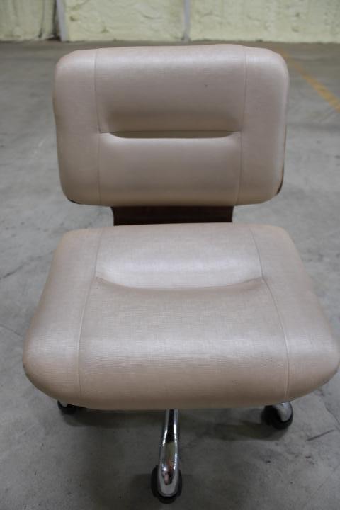 Auction item image