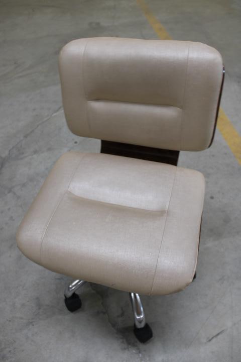 Auction item image